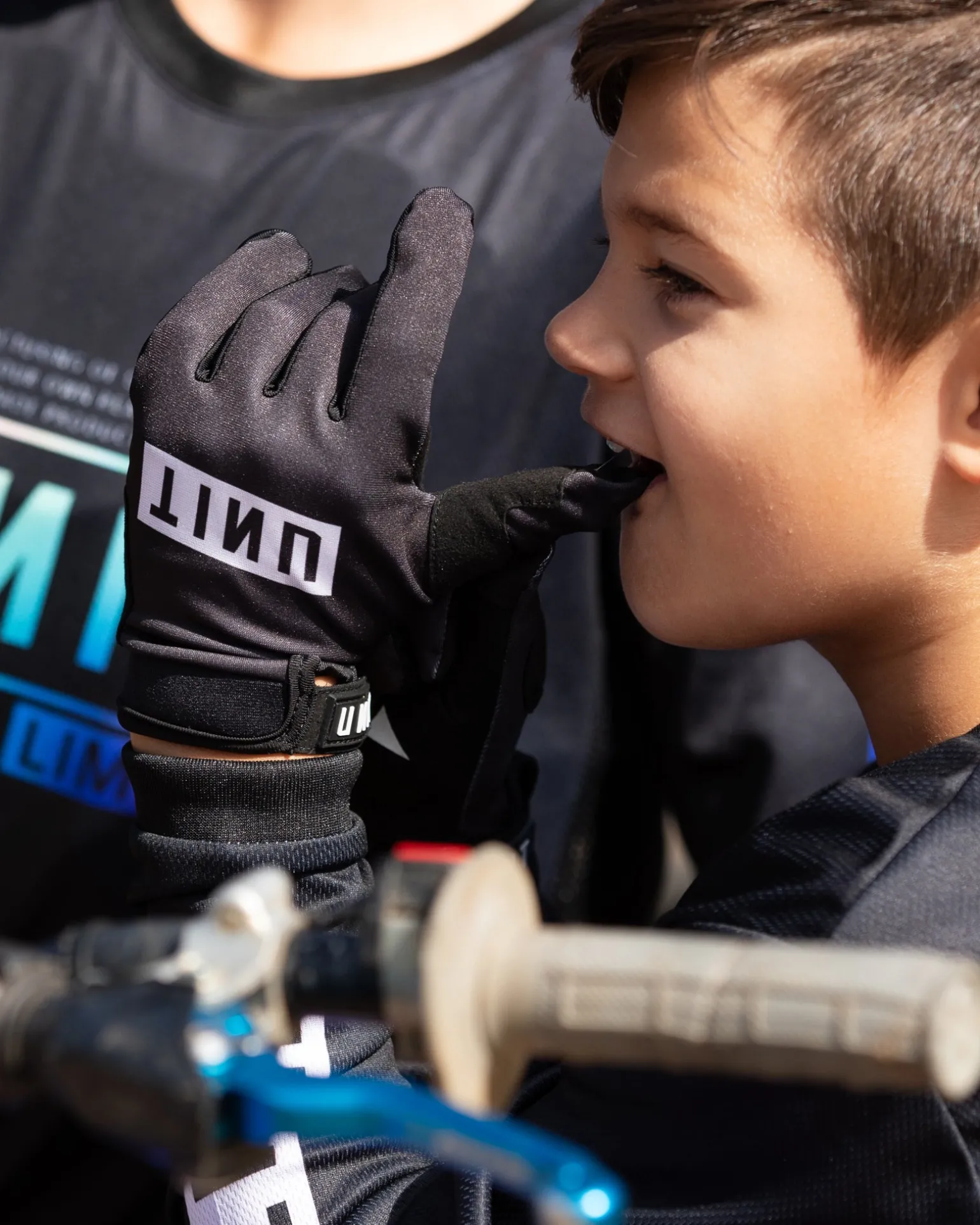 UNIT Stack Youth Gloves-Unit Clothing Discount